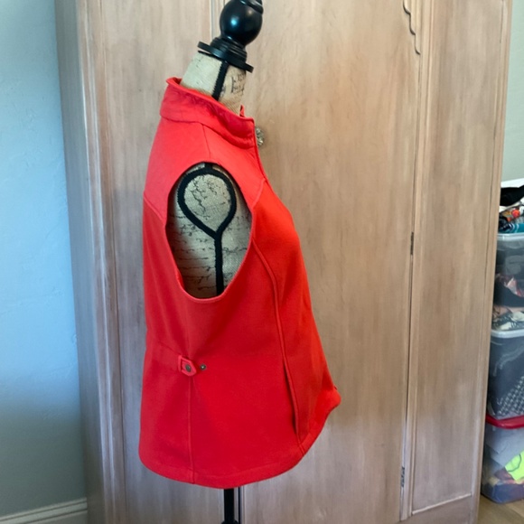 Talbots quilted red fleece jacket vest full zip athletic travel Holiday warm M - Picture 11 of 15